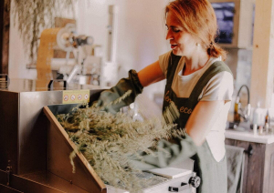 Pro Natural tēju apstrādes process