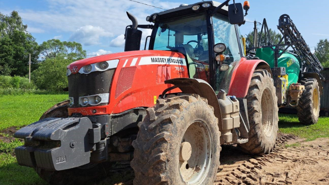 ZS Bērznieki traktors