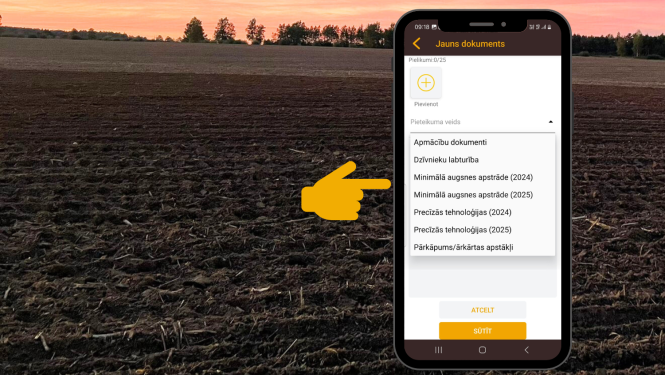 LAD mobilās lietotnes aktuālais skaits ar pieteikuma veidu sarakstu, fonā uzrats lauks