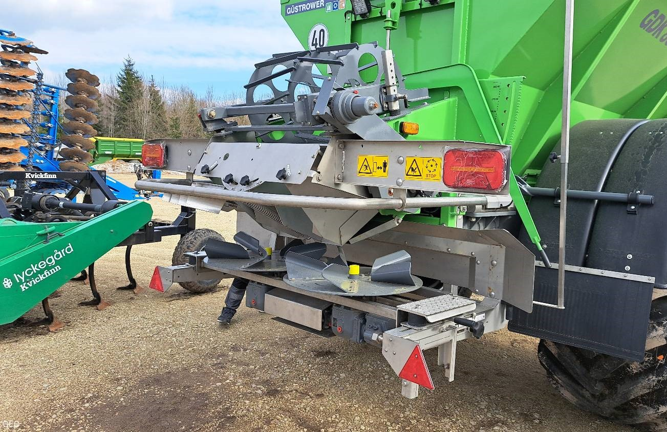 Zaļ\s lauksaimniecības agregāts