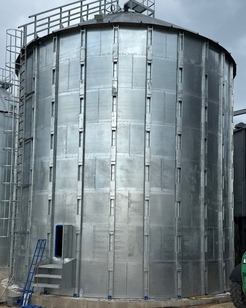 Graudu glabātuves tornis